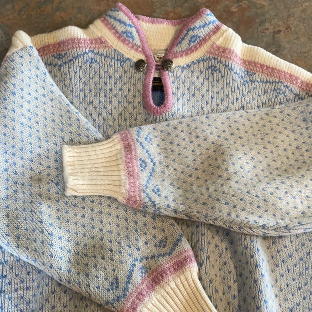 Vtg Wool Sweater in EUC